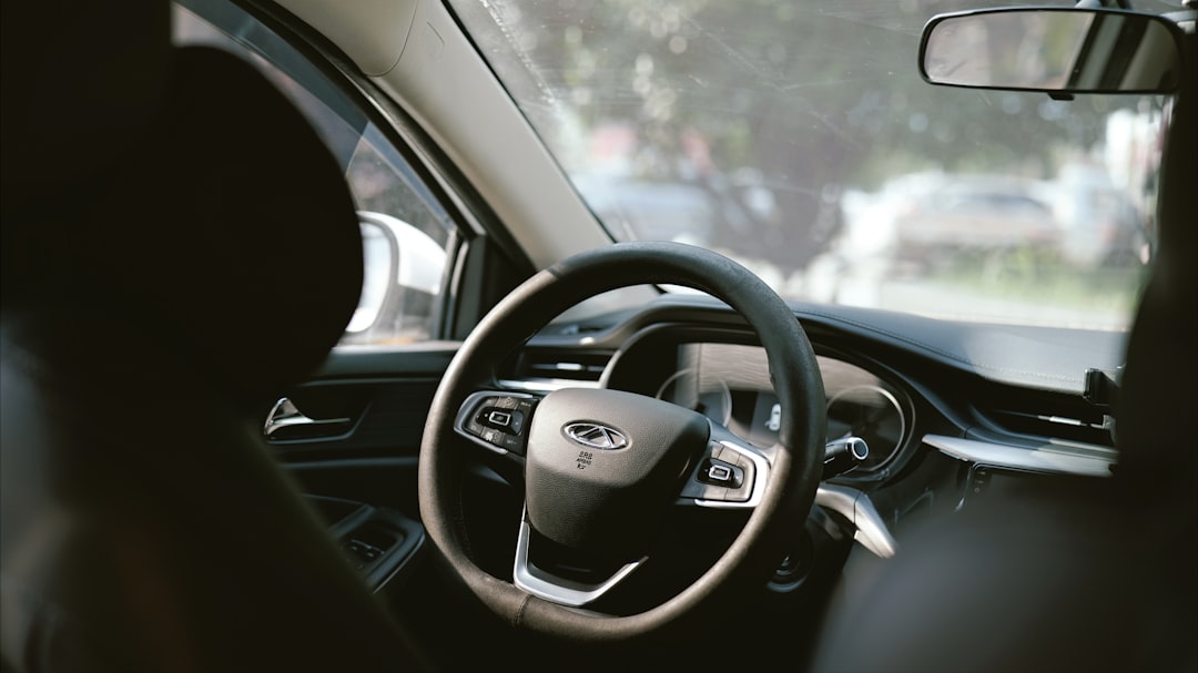 אילון אוריאל - אקטוריה על על תעשיית הרכב האמריקאית